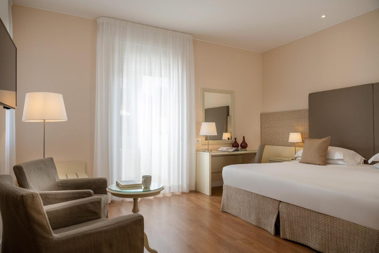 National Hotel Rimini Dış mekan fotoğraf
