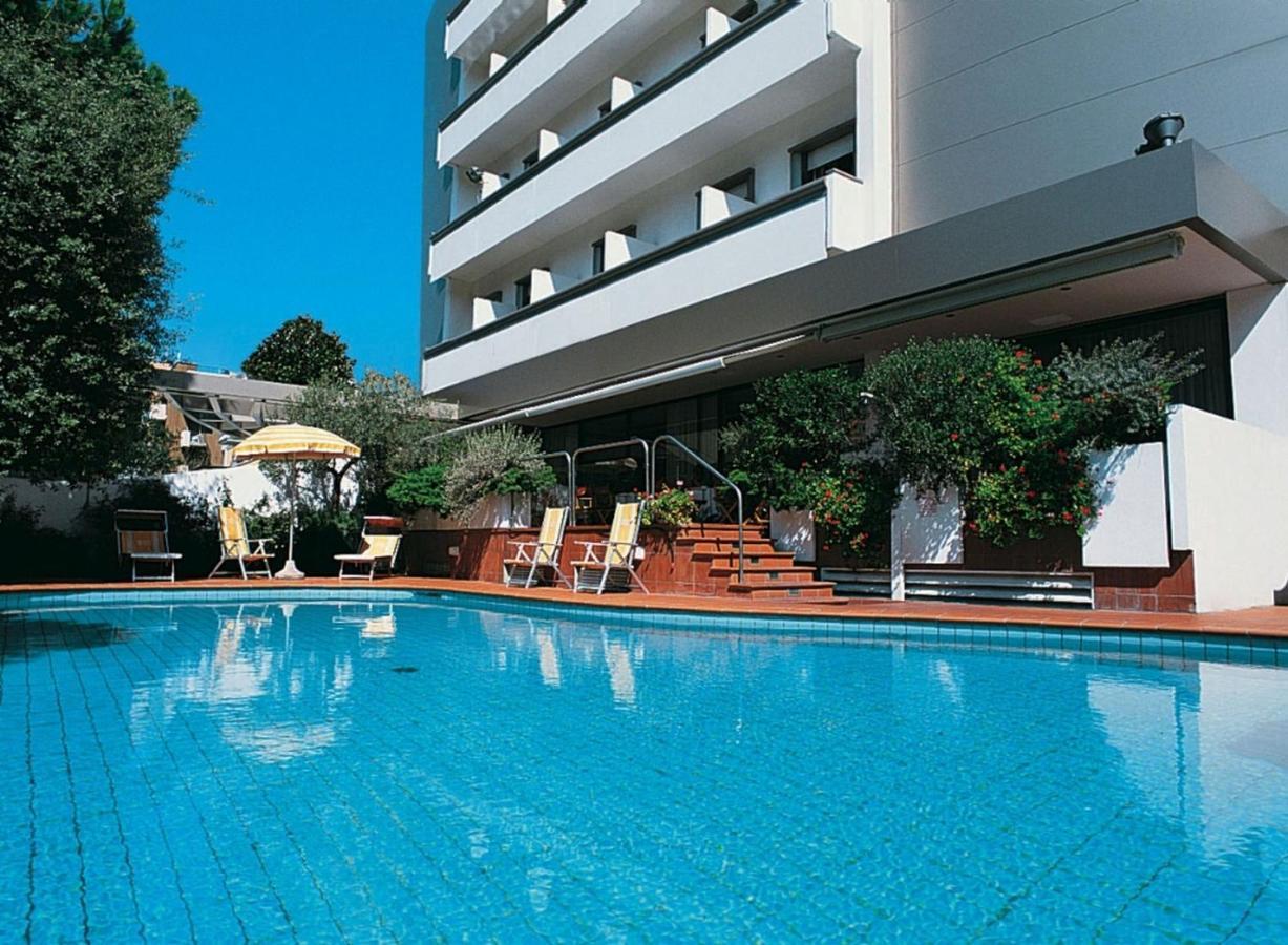 National Hotel Rimini Dış mekan fotoğraf