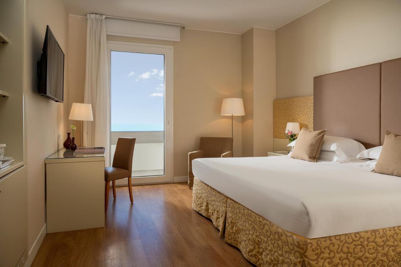 National Hotel Rimini Dış mekan fotoğraf