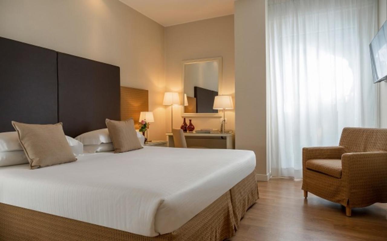 National Hotel Rimini Dış mekan fotoğraf